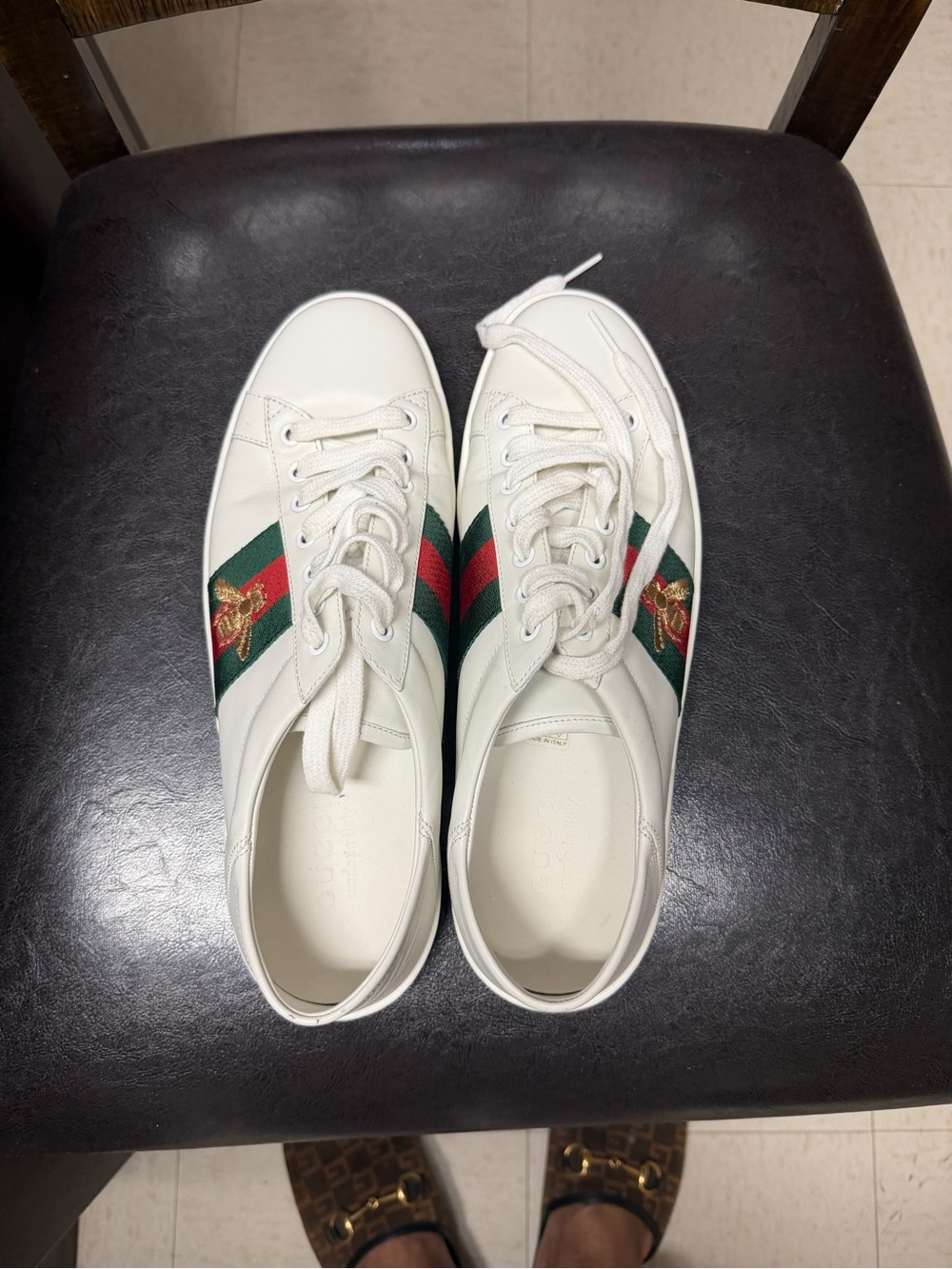 Gucci White Leather Low-Top Sneakers with Green and Red Stripe and Gold Bee